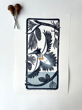 Load image into Gallery viewer, Kingfisher in Flight- Gradient Edition. Hand pulled with 13x19 mat